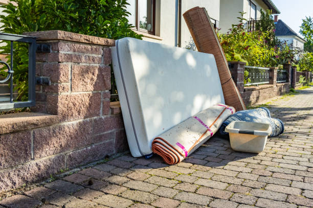 Best Garage Cleanout  in Brooklyn, IA